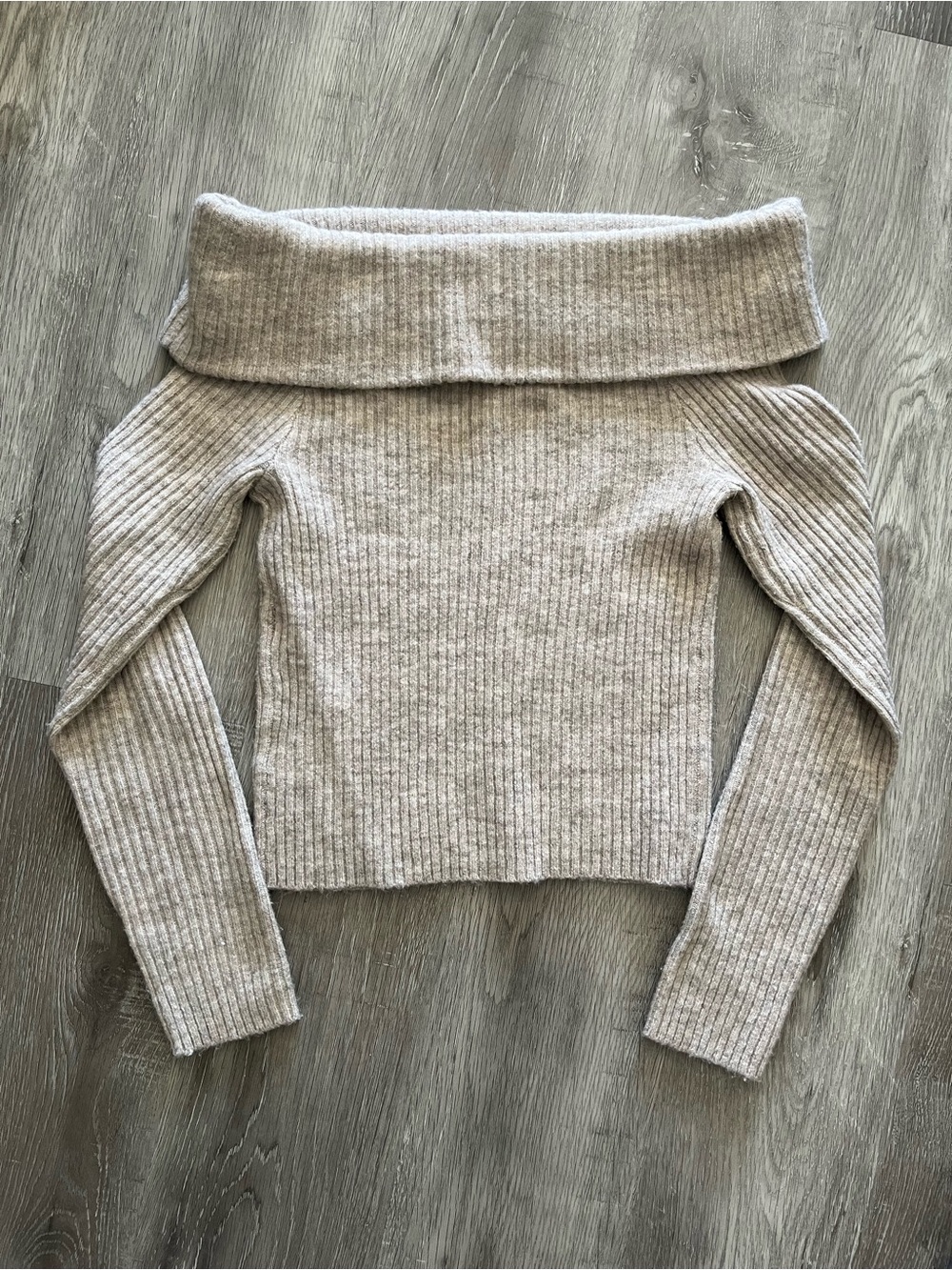 Off-Shoulder Ribbed Sweater - Light Beige/Gray - Picture 3 of 3